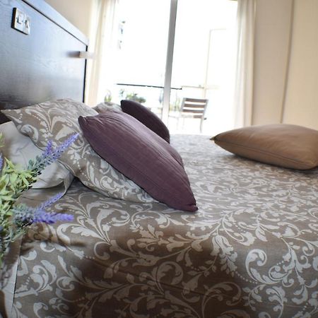 Andreas & Melanie Beach Hotel Governors Beach Bagian luar foto