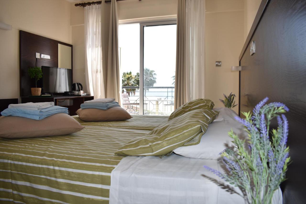 Andreas & Melanie Beach Hotel Governors Beach Bagian luar foto