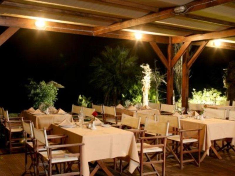 Andreas & Melanie Beach Hotel Governors Beach Bagian luar foto